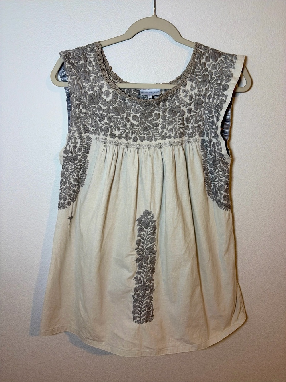 Mi Golondrina Embroidered Blouse Tunic Women Small Beige Gray Mexican Floral